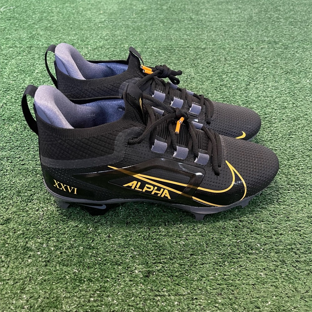 Nike Alpha Menace 4 Elite "Saquon Barkley" Football Cleats HF4313-001 Men's 8.5